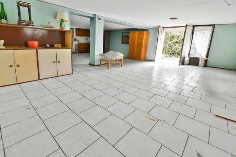 Maison - 202 m² - 6 pièces