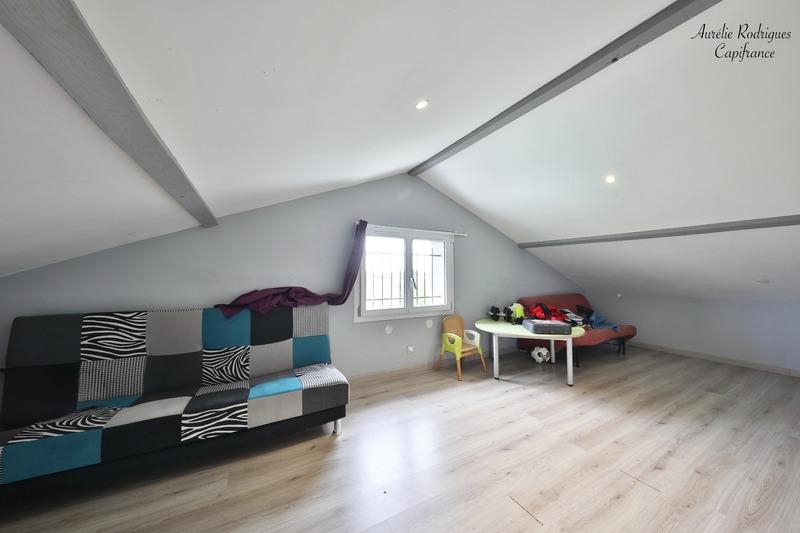 Maison - 175 m² - 8 pièces