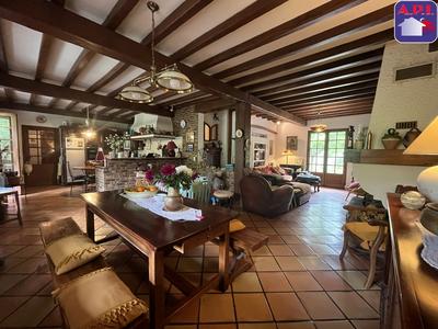 Maison - 150 m² - 5 pièces