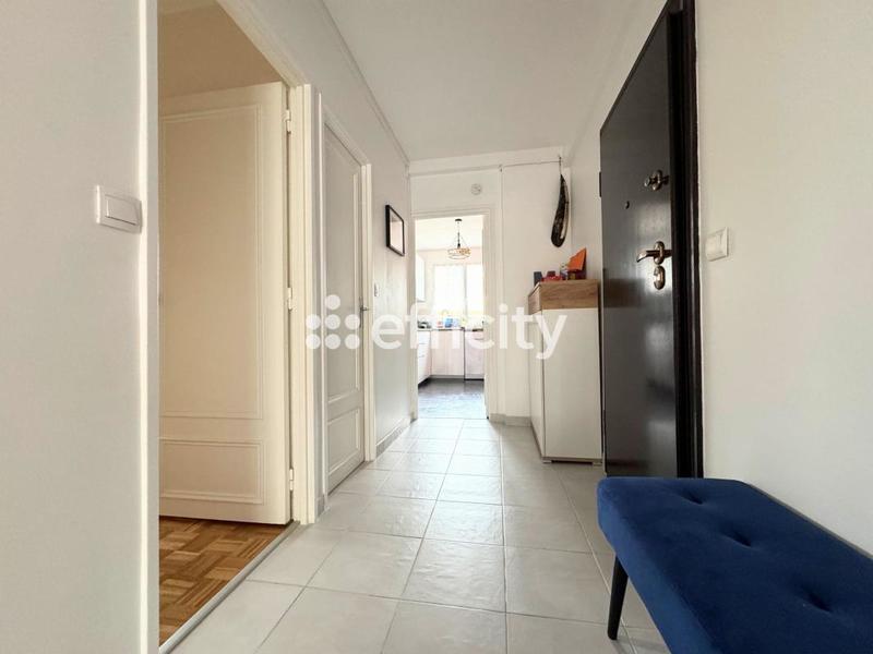 Appartement - 75 m² - 3 pièces