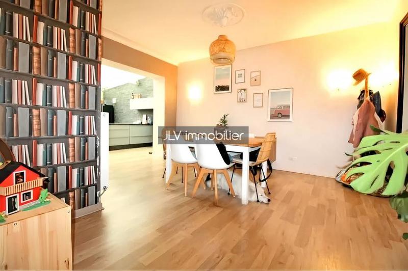 Maison bourgeoise - 170 m² - 6 pièces