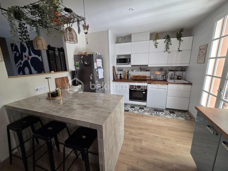 Maison - 140 m² - 6 pièces