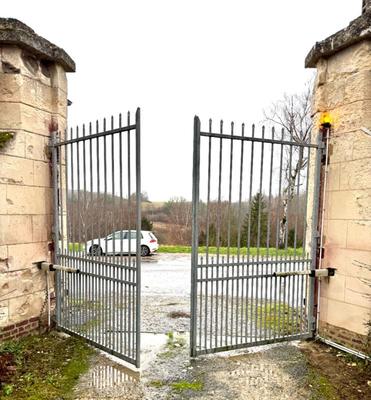 Corps de ferme - 310 m² - 10 pièces