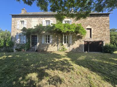 Maison - 179 m² - 7 pièces
