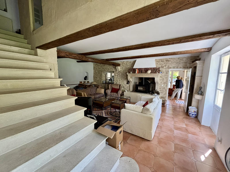 Mas - 250 m² - 8 pièces