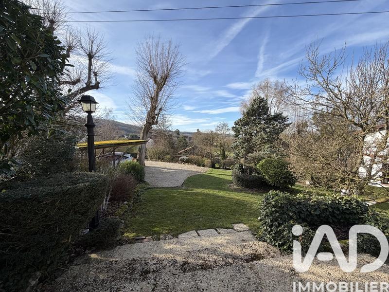 Maison - 275 m² - 8 pièces