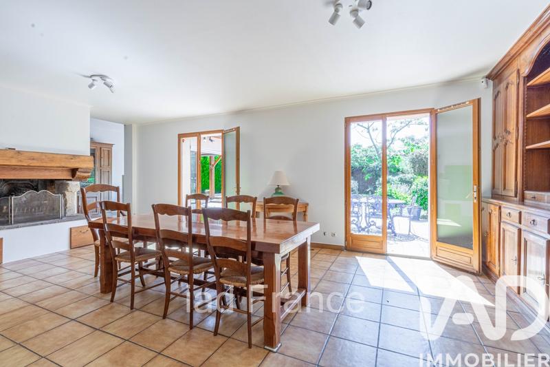 Maison - 192 m² - 8 pièces