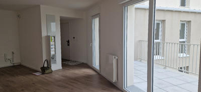 Appartement - 93 m² - 4 pièces
