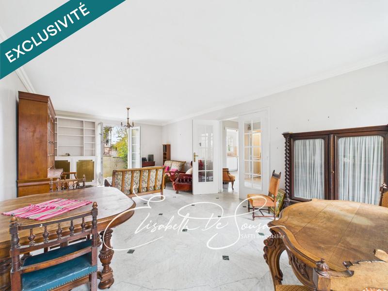 Maison - 233 m² - 6 pièces