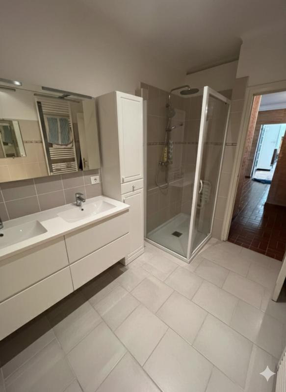 Pavillon - 186 m² - 6 pièces