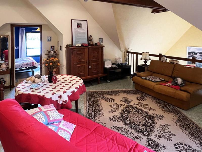 Maison - 169 m² - 7 pièces