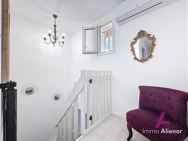 Maison traditionnelle - 86 m² - 4 pièces