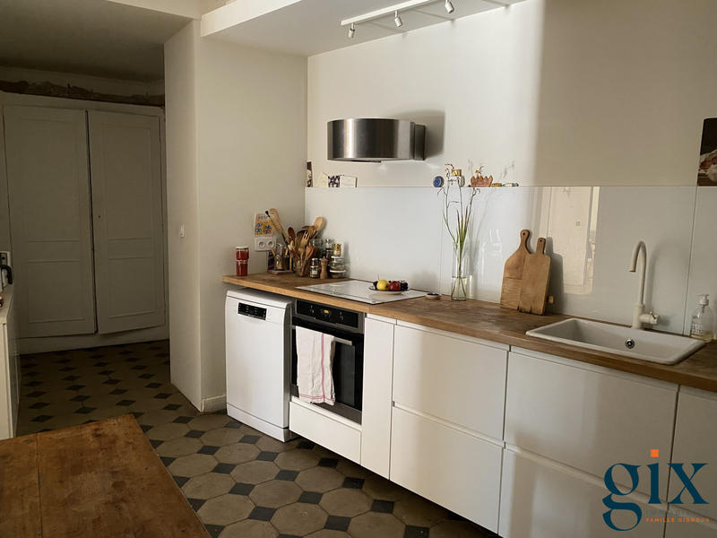 Appartement - 85 m² - 3 pièces