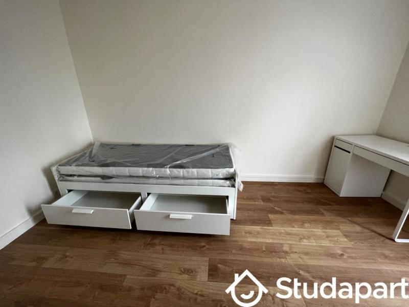 Chambre - 12 m² - 1 pièce