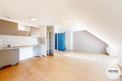 Studio - 30 m² - 1 pièce