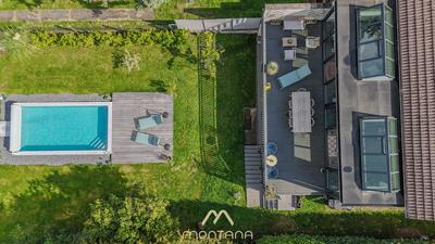 Maison - 230 m² - 8 pièces