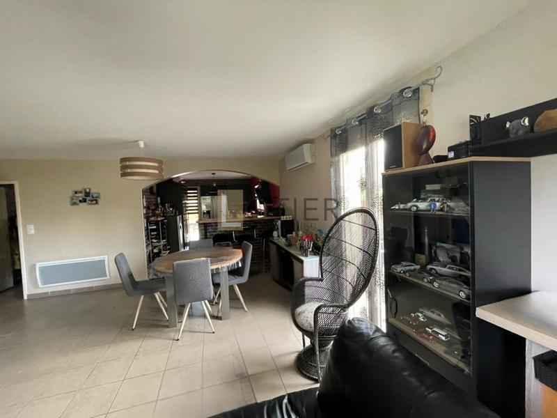 Maison - 94 m² - 4 pièces