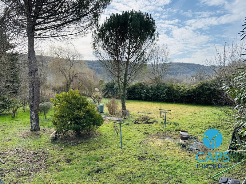 Maison - 600 m² - 15 pièces