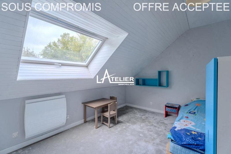 Maison - 230 m² - 8 pièces