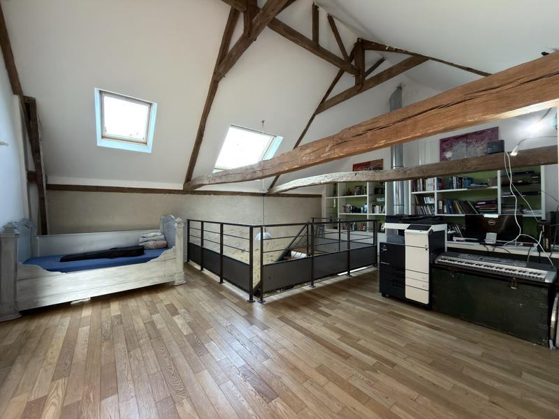 Maison - 261 m² - 8 pièces