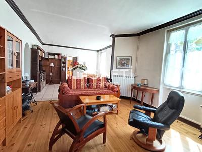 Maison - 111 m² - 5 pièces