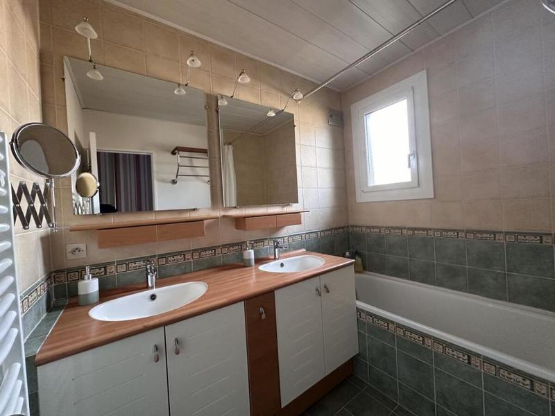 Maison - 111 m² - 6 pièces