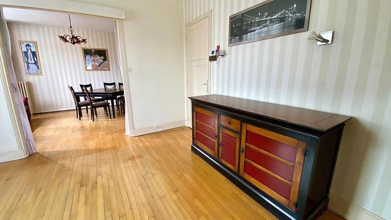 Appartement - 82 m² - 3 pièces