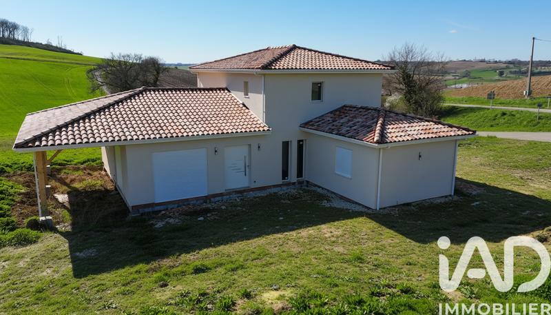 Maison - 160 m² - 5 pièces