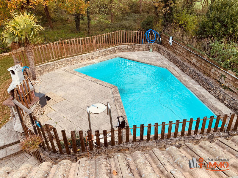 Villa - 172 m² - 8 pièces