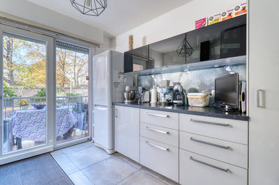 Appartement - 85 m² - 4 pièces