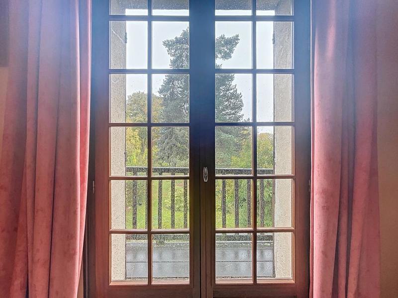 Pavillon - 150 m² - 6 pièces