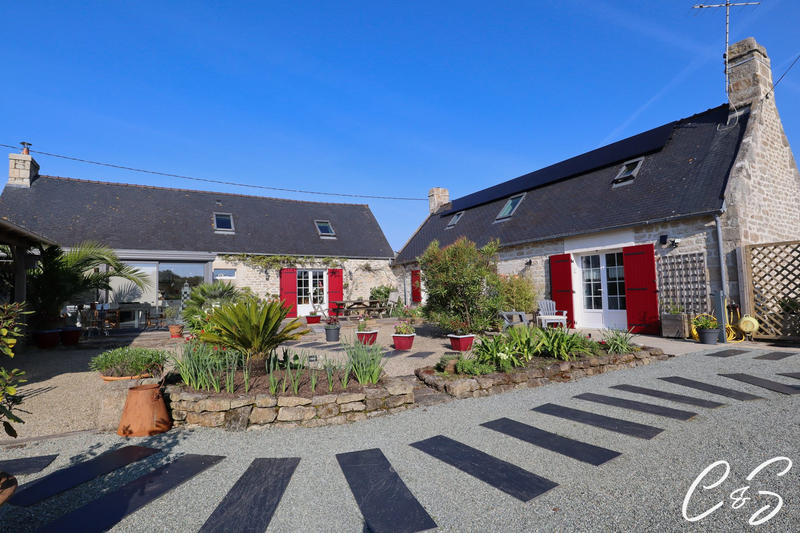 Maison - 136 m² - 7 pièces