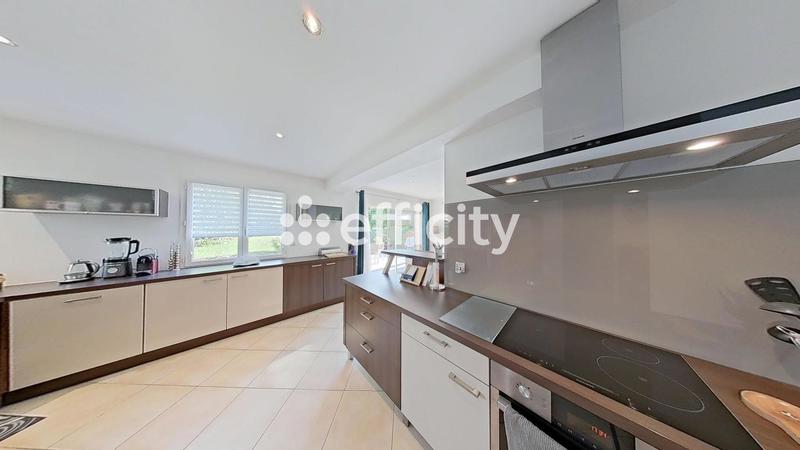 Maison - 145 m² - 5 pièces