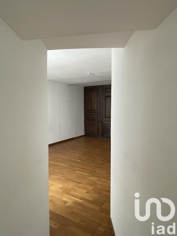 Maison - 360 m² - 17 pièces