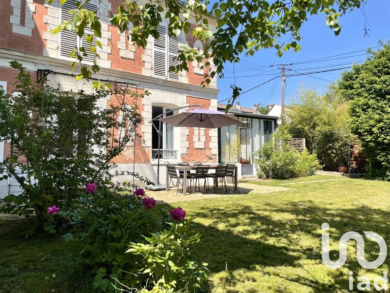 Maison - 171 m² - 8 pièces