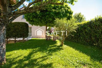 Maison - 95 m² - 5 pièces