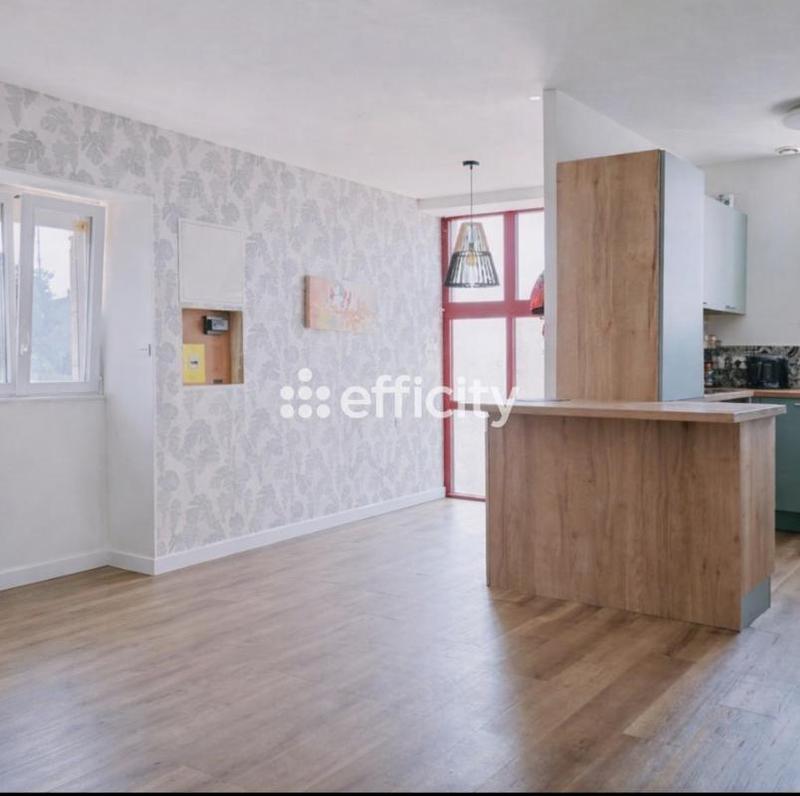 Maison - 142 m² - 7 pièces