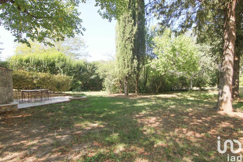 Local commercial - 675 m²