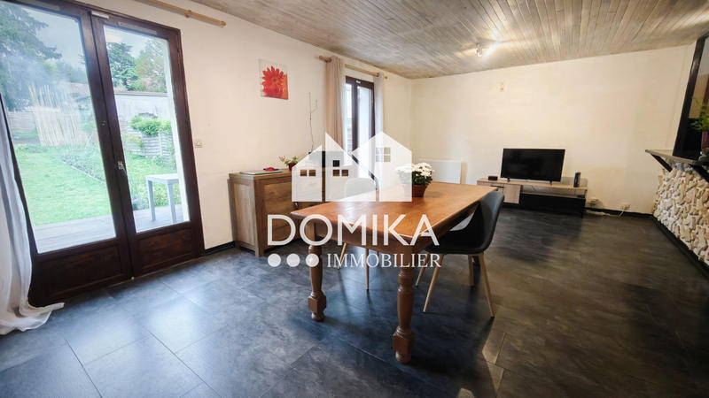 Maison traditionnelle - 93 m² - 4 pièces