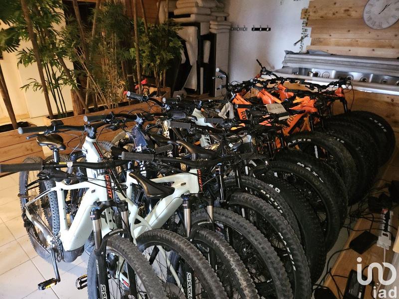 Local commercial - 171 m²