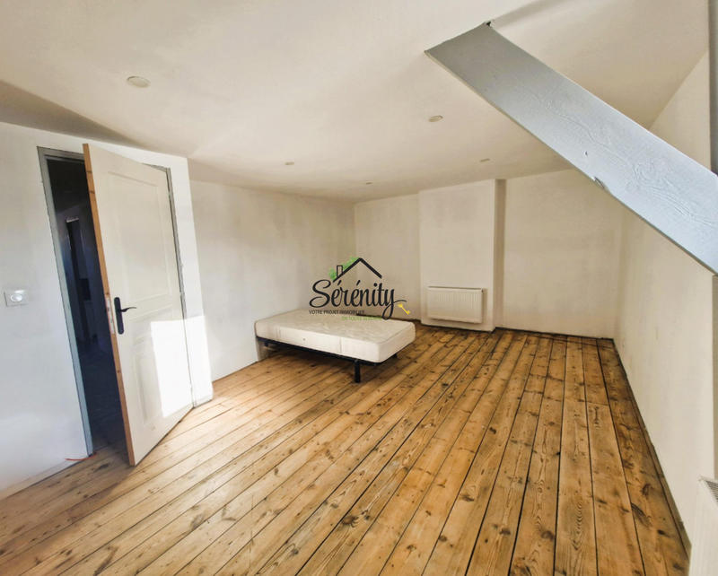 Maison - 223 m² - 10 pièces