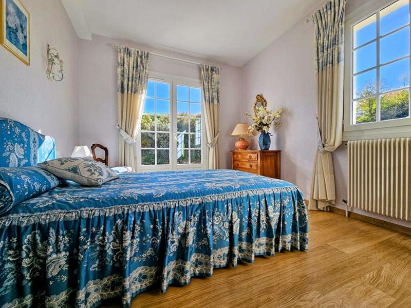 Maison - 187 m² - 7 pièces