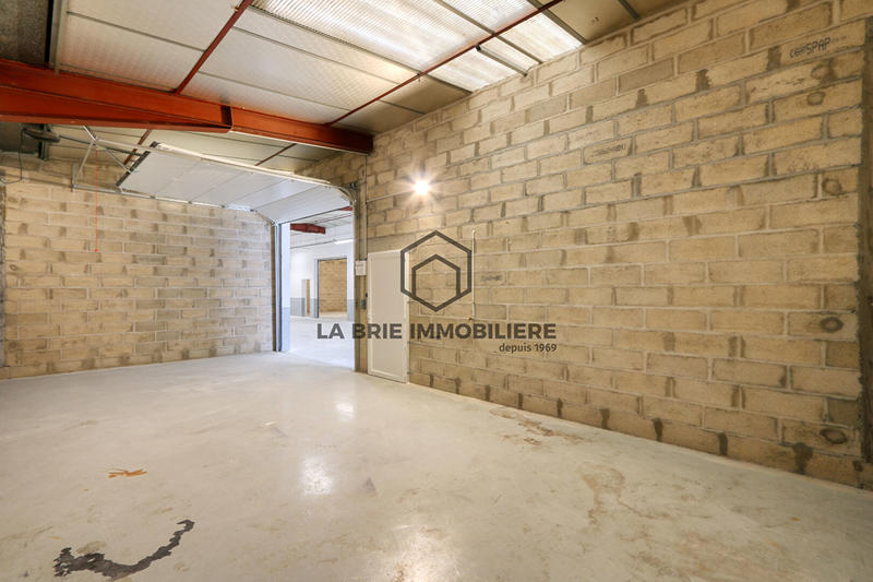 Local d'activité / Entrepôt - 43 m² - 1 pièce