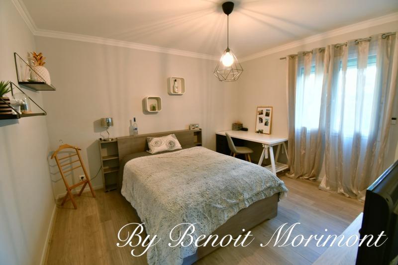 Villa - 195 m² - 8 pièces