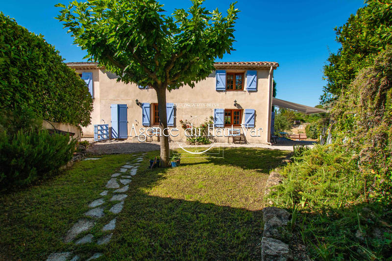 Villa - 213 m² - 7 pièces