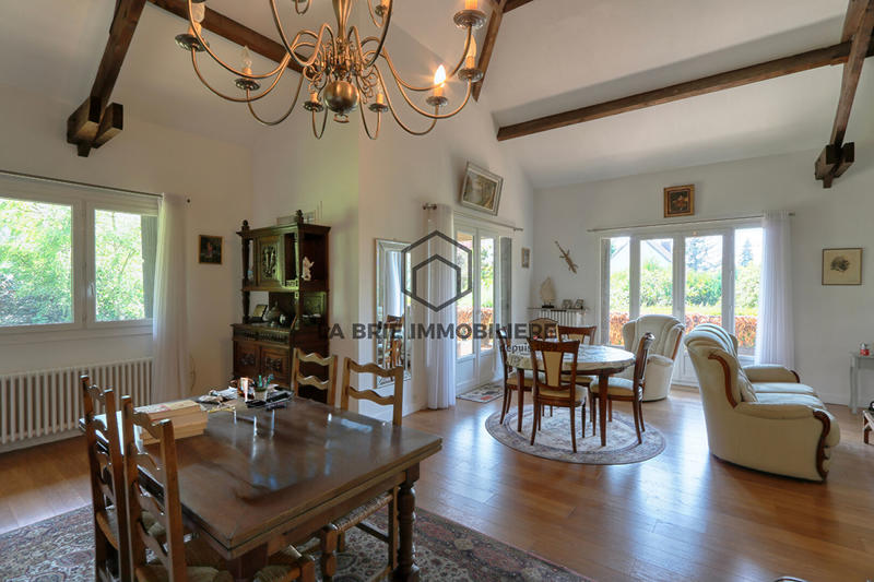 Maison - 122 m² - 5 pièces