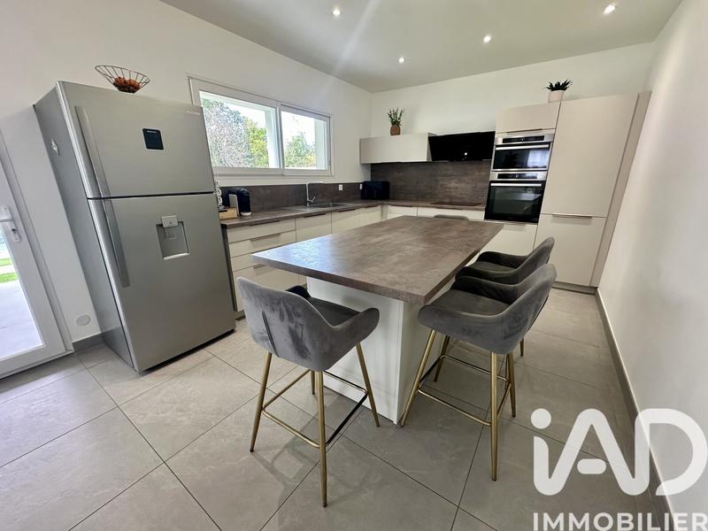 Maison - 163 m² - 6 pièces