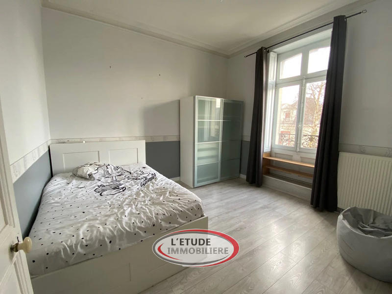 Maison - 215 m² - 10 pièces