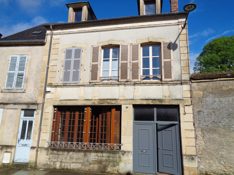 Maison - 190 m² - 9 pièces