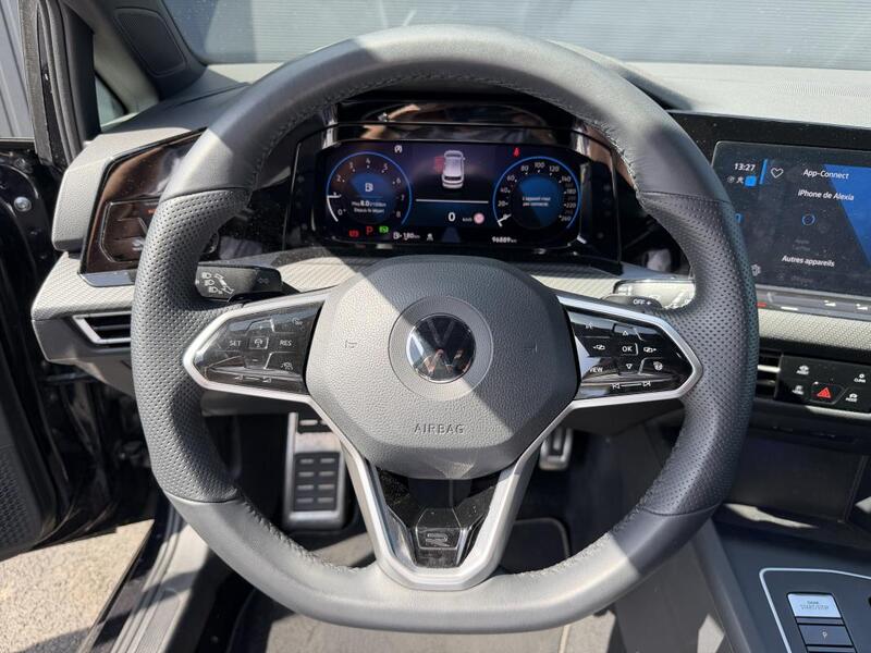 Volkswagen Golf 8 R-Line 1.5 eTSI 150ch Dsg7